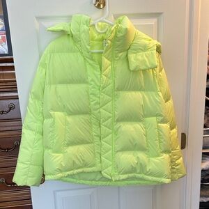 Lululemon wunder puff Neon Green Puffer Jacket